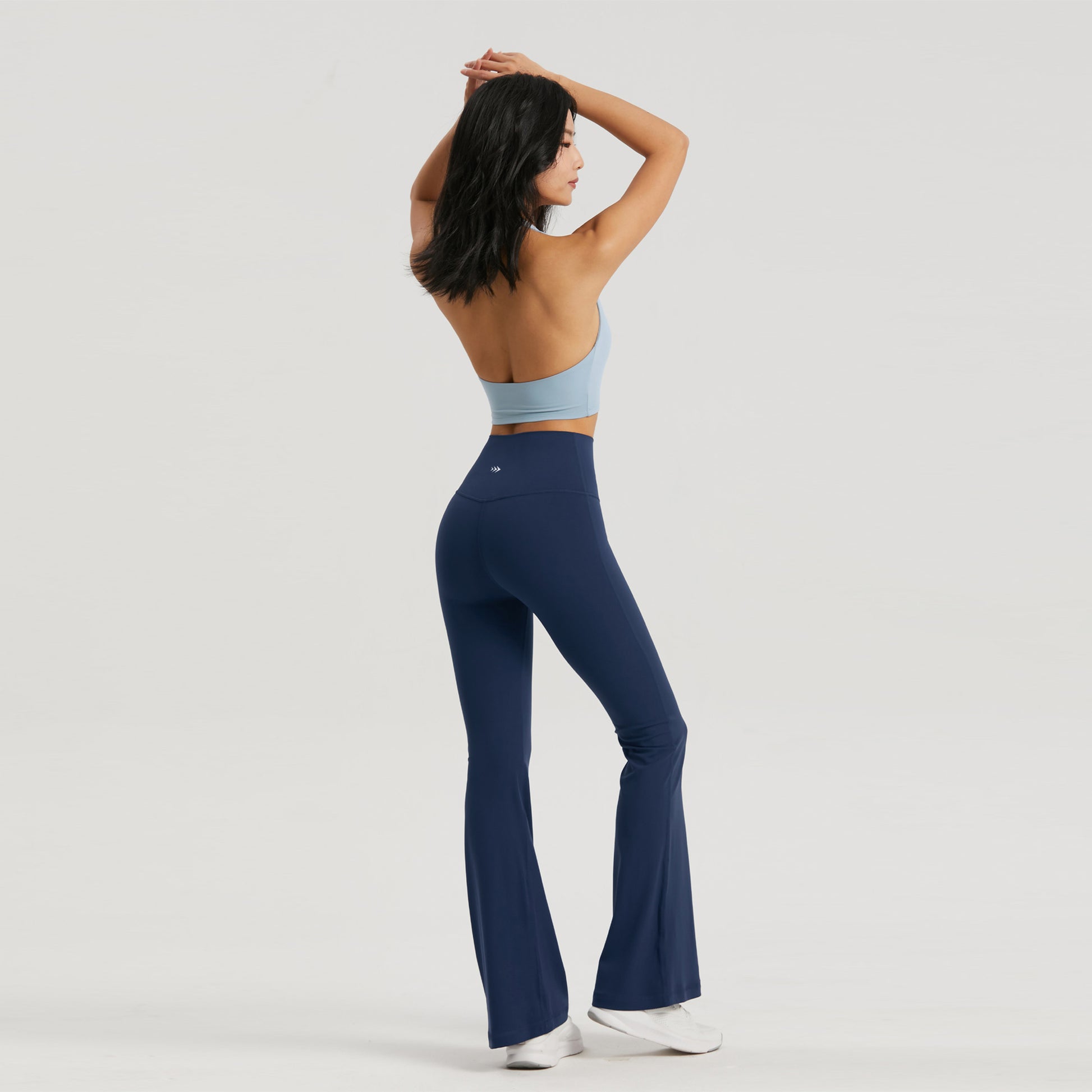 Linear Flare Legging