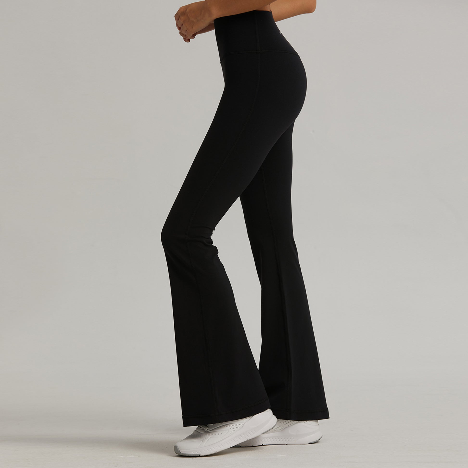 Linear Flare Legging